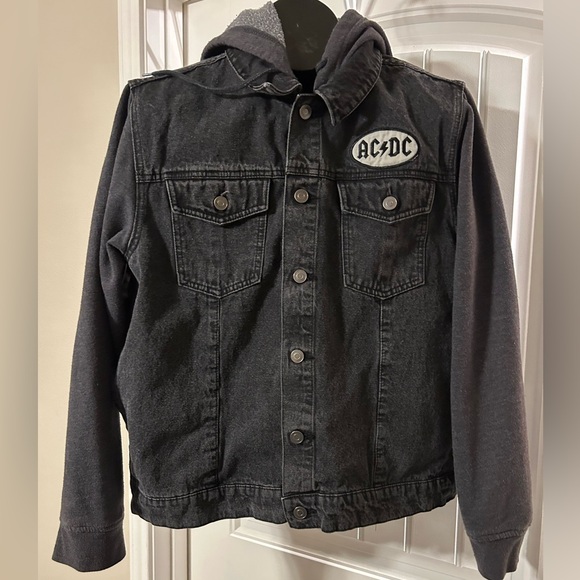 AC/DC Denim Jean Jacket Back in Black 1980 Tour With Hood Men’s L - Picture 2 of 8